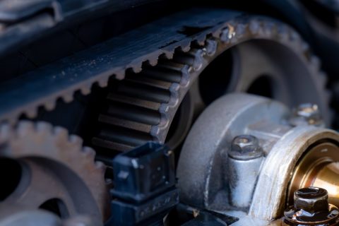 What Could Happen If Your Timing Belt Breaks While Driving?